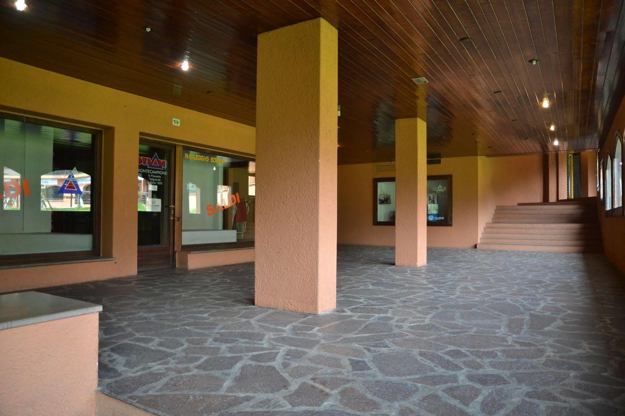 Residence Le Baite Artogne Buitenkant foto